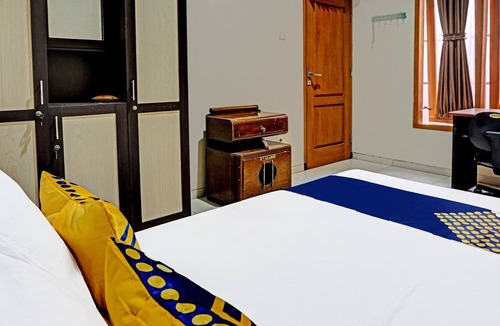 Malang Hotel | Hotel O Sumpil Syariah