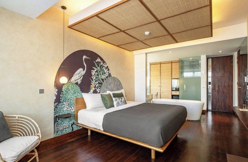 Petitenget Hotel | The Isvara By Cove