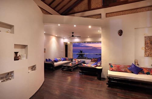 Senggigi Bed & Breakfast | Villa Umbrella