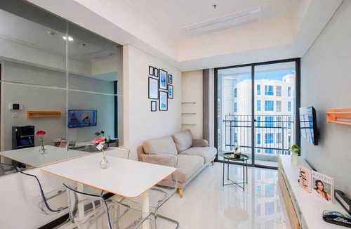 Jakarta Apartment | Chic And Roomy 2Br Space At Apartment Casa Grande Residence