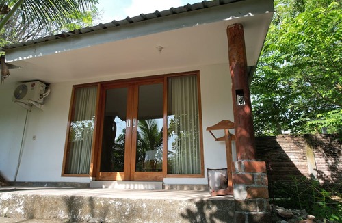 Sumbawa Barat Cabin | Coconut homstay