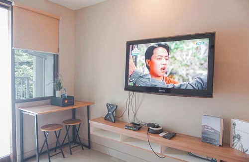 Duren Sawit Apartment | Cozy Studio Apartment At LRT City Jatibening