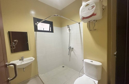 Cimahi Hotel | OYO 94118 Homestayque Syariah
