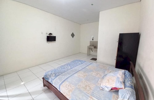 Sumber Hotel | OYO 94034 Perbetulan Guest House Syariah