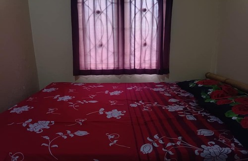 Kecamatan Narmada Hotel | OYO 93766 Bunga Homestay Near Taman Lembah