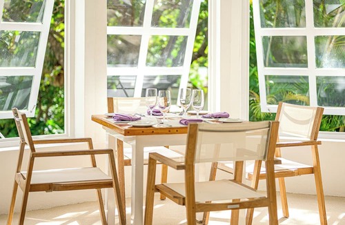 Pond Hill Hotel | Montpelier Nevis