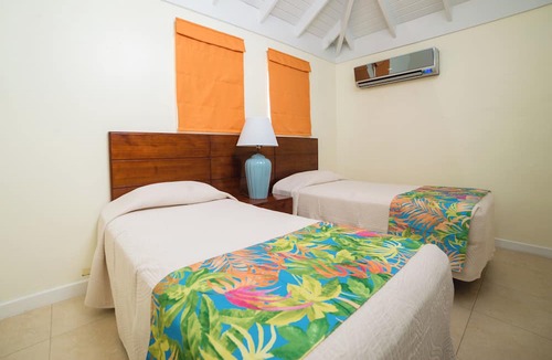 Frigate Bay Hotel | Sugar Bay Club Suites & Hotel