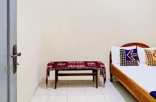 Gresik Hotel | Hotel O Karman's Sari 1 Homestay Syariah