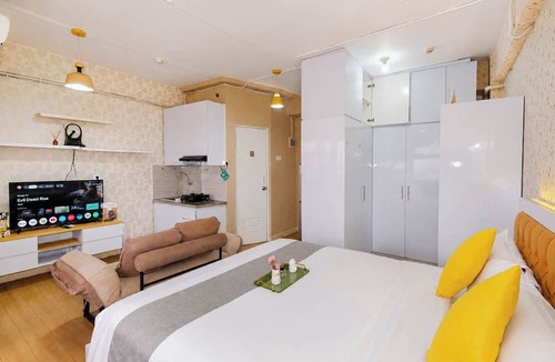 Jakarta Apartment | Classic And Restful Studio Room At Apartment Green Pramuka City