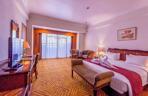 Lubuk Baja Hotel | Planet Holiday Hotel & Residence