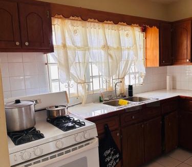 Basseterre House | Guest house 2