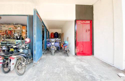 Prigen House | RedDoorz Syariah at Jl Raya Pasuruan