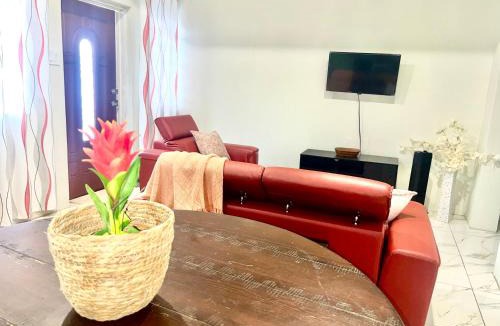 Monkey Hill Apartment | It's Time For A Getaway!