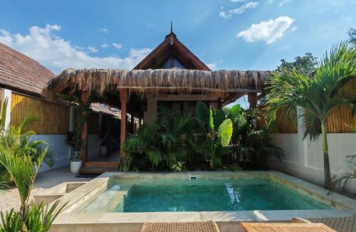 Gili Air Villa | Anna's Beach House - luxury private beachfront villa