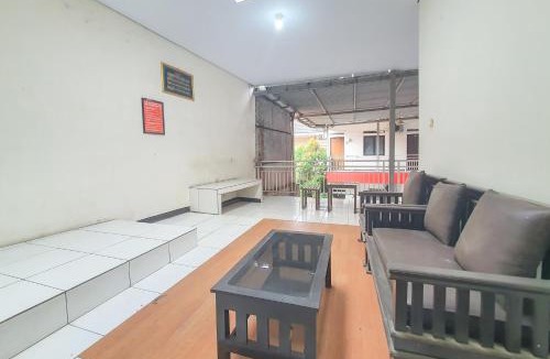 Sumber Hotel | RedDoorz Syariah near Universitas Muhammadiyah Cirebon
