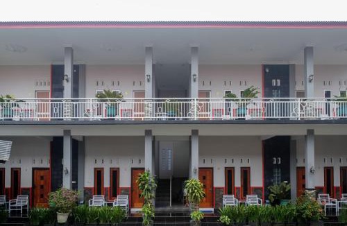 Kejajar Hotel | RedDoorz at Jalan Dieng 3