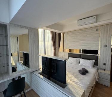 Batam Apartment | Pollux High Rise Apartments at Batam Center with Netflix by MESA
