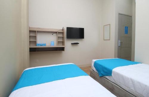 Kebon Kacang House | COZROOMS near MRT, Plaza Indonesia, and Grand Indonesia