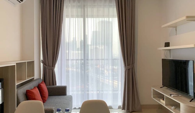 Cozy Living And Tidy 2Br Ciputra World 2 Apartment in Jakarta