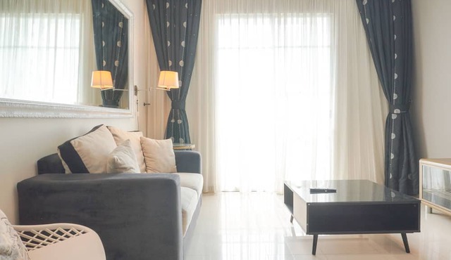 Homey And Comfort Stay 2Br Bellezza Apartment in Jakarta