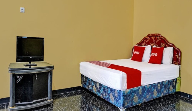 SPOT ON 91798 Hotel Grand Mutiara in Cikampek
