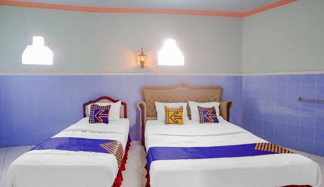 SPOT ON 90100 Hotel Kediri Bandungan in Bandungan
