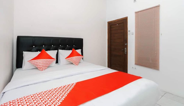 OYO 3006 Falisha Homestay Syariah in Sleman