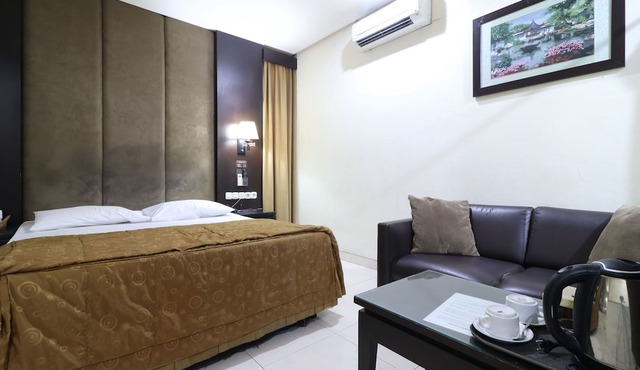 C'One Hotel Pulomas Powered by Archipelago in Jakarta