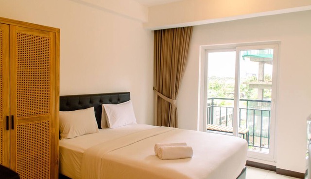 Cozy Living Studio Sunter Park View Apartment in Jakarta