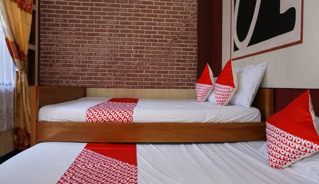 OYO 2860 The Castury Homestay Syariah in Panimbang