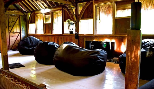 The Rabbit Tree - Hostel in Gili Meno
