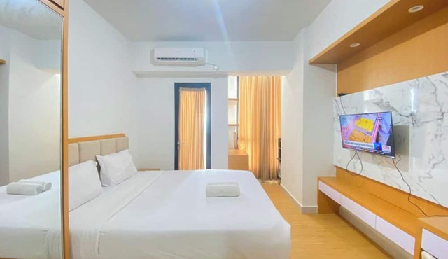 Neat 1Br Studio At The Alton Apartment in Semarang