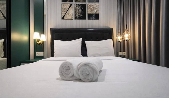 Modern Look 2Br Apartment At The Wahid Private Residence in Medan