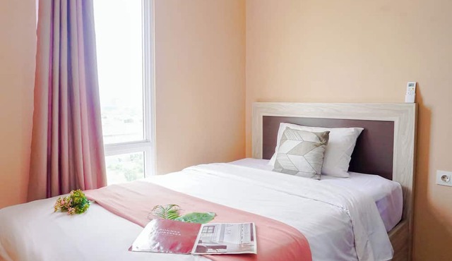 Comfy And Homely Space 2Br At Apartment Vasanta Innopark in Cikarang