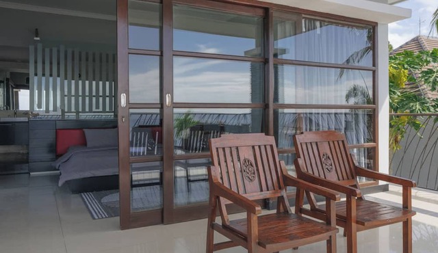 Blue Marlin 6-BR Villa Singaraja Bali in Kubutambahan
