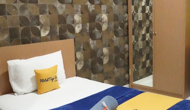 Hotel Tiga-Er Syariah Karawang in Karawang