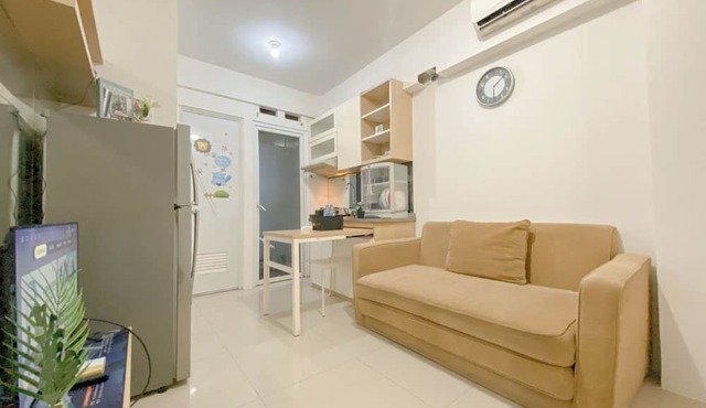 Good Deal and Comfy 2BR Apartment Green Pramuka City in Jakarta