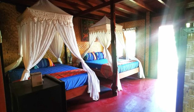Kampung Meno Bungalows in Gili Meno