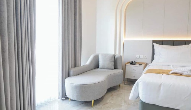 Toyo Hotel Purwokerto, Azana Hotels Collection in Purwokerto