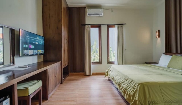 You Suite Seminyak in Legian