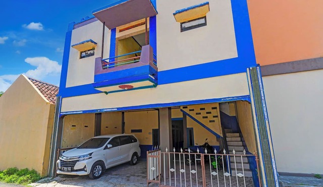 Hotel O Wisma Dua Putra Syariah in Kertajati