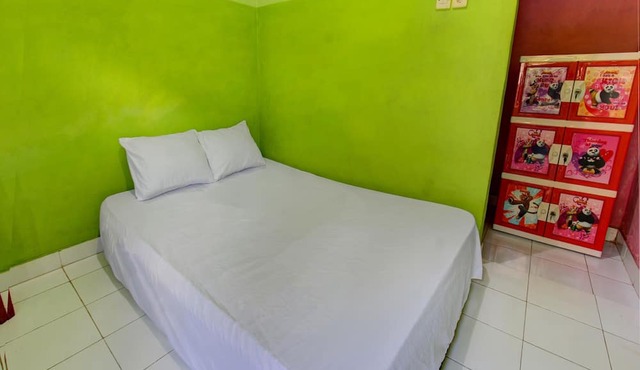 OYO Life 92829 Kos Insan Madani in Janapria