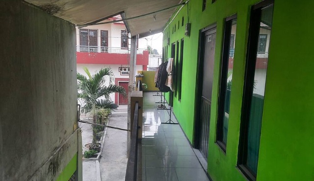 OYO Life 93023 Kost Bulan Karawang in Karawang