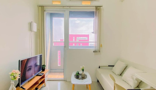 Comfort And Modern 2Br Apartment Green Pramuka City in Jakarta
