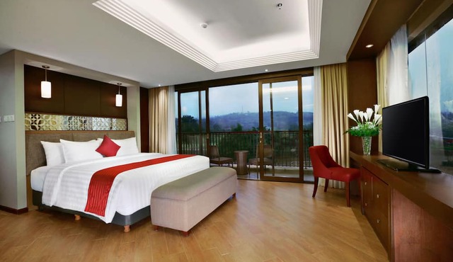 Aston Sentul Lake Resort & Conference Center in Sentul City