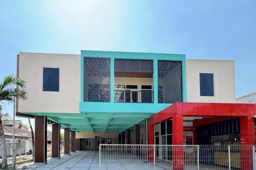 RedDoorz Syariah near PSC Madiun in Madiun