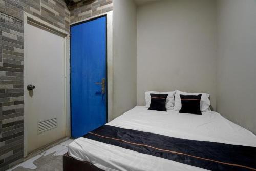 Hotel O near RS Husada formerly Pondokan Kota 2 in Jakarta