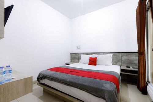 RedDoorz Premium @ Ampera Raya 2 in Jakarta