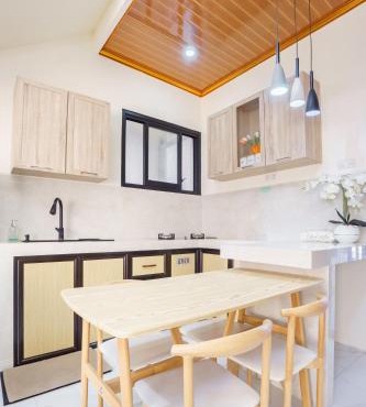 Sierra Villa Malang - PrivatePool - 4 BR AC in Ngadipuro