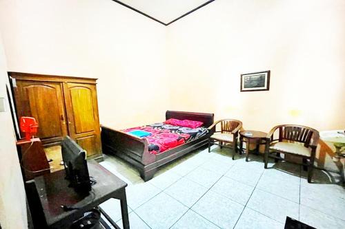 OYO 95141 Tanjung Mas Hotel in Semarang